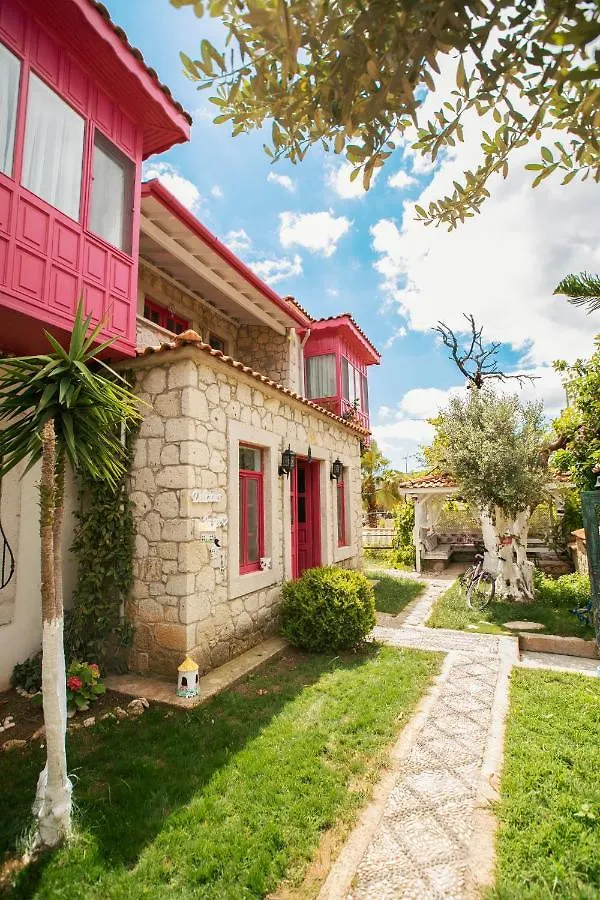 Hotel Aisem By Hire Alaçatı 2*,