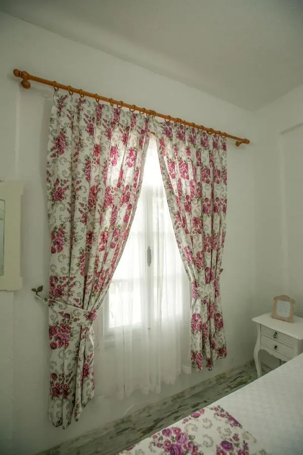 Hotel Aisem By Hire Alaçatı 2*,